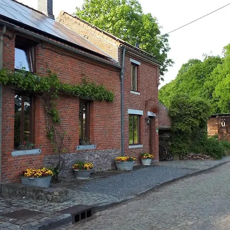 Spacious House In With Garden Casa vacanze *