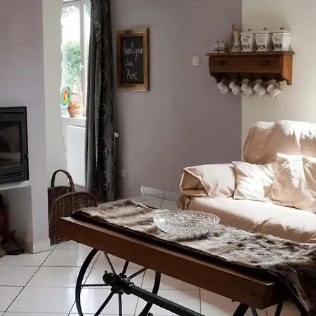 Spacious House In With Garden Montignies-sur-Roc