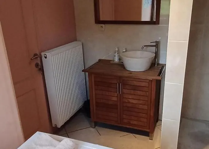 Holiday home Spacious House In With Garden