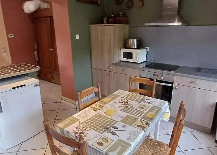 Spacious House In With Garden Holiday home