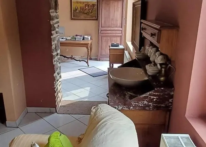 Spacious House In With Garden Holiday home Montignies-sur-Roc