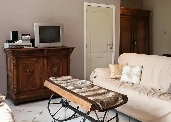 Holiday home Spacious House In With Garden